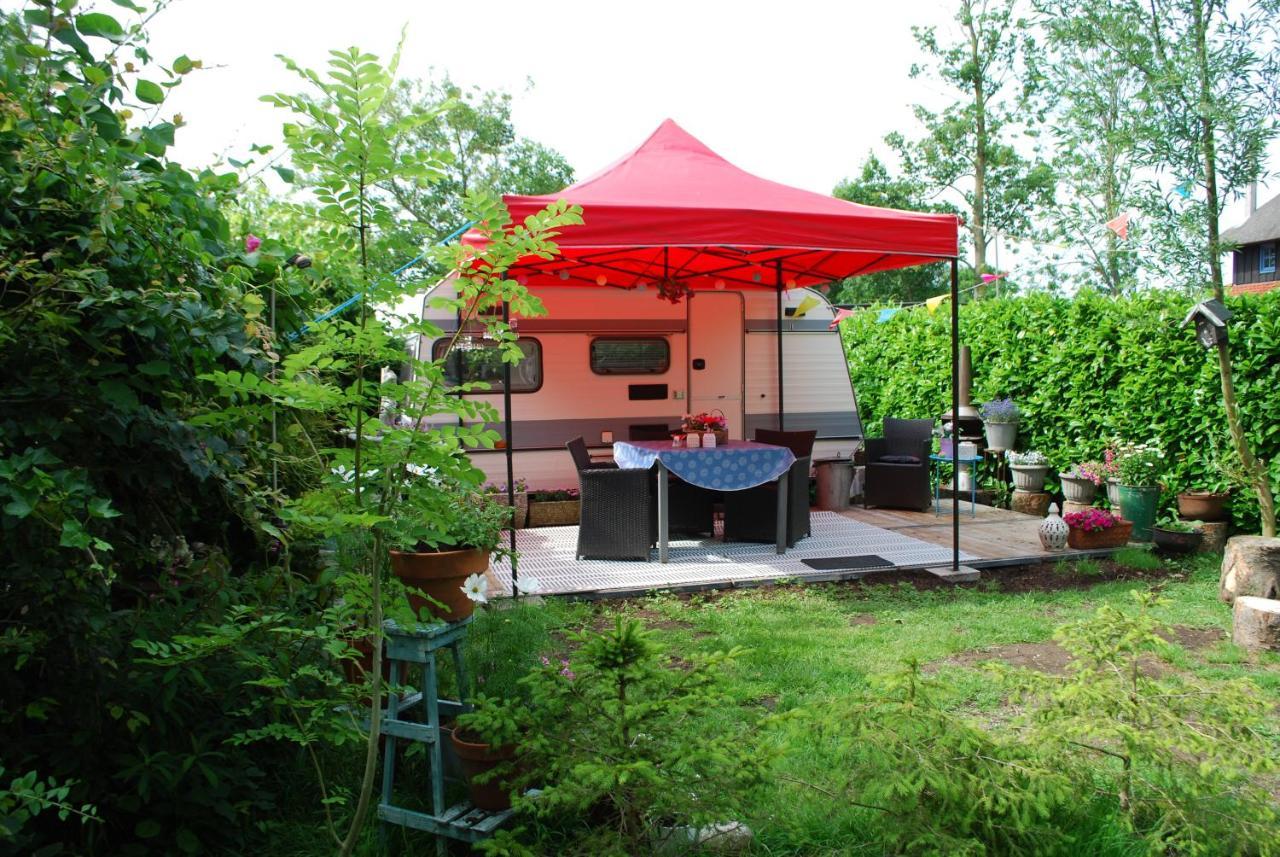 B&B Oeland Caravan "Juf Jansen" Ottoland Exterior photo
