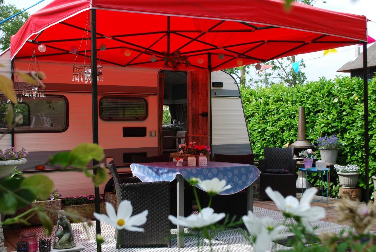B&B Oeland Caravan "Juf Jansen" Ottoland Room photo